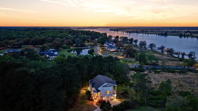 292 Portrush Loop, Pawleys Island, SC 29585