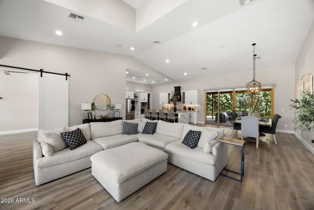 3927 N 13TH Place, Phoenix, AZ 85014