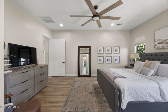 3927 N 13TH Place, Phoenix, AZ 85014