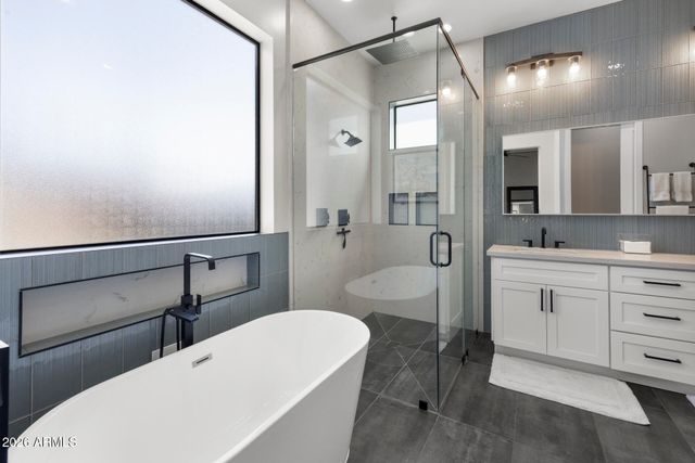 3927 N 13TH Place, Phoenix, AZ 85014