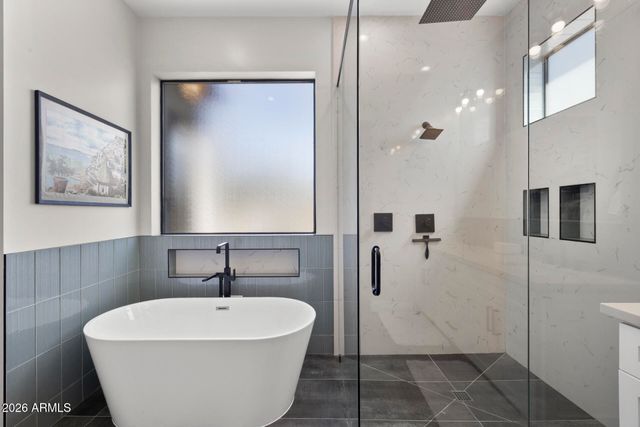 3927 N 13TH Place, Phoenix, AZ 85014