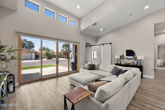 3927 N 13TH Place, Phoenix, AZ 85014