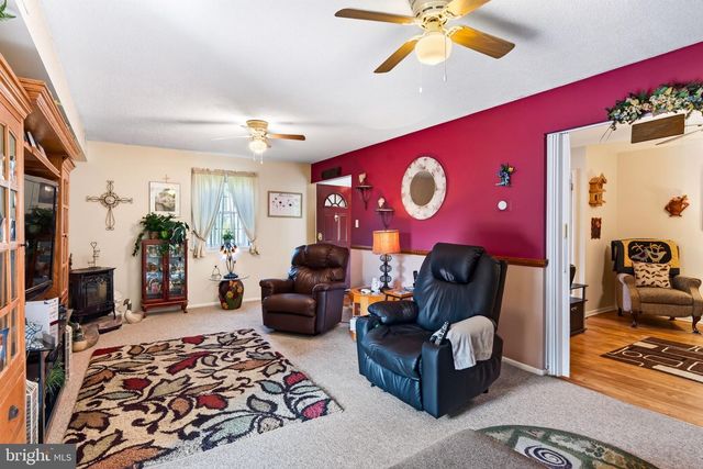 25 PROVIDENCE FORGE RD, Royersford, PA 19468