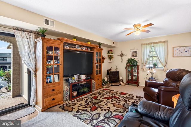 25 PROVIDENCE FORGE RD, Royersford, PA 19468