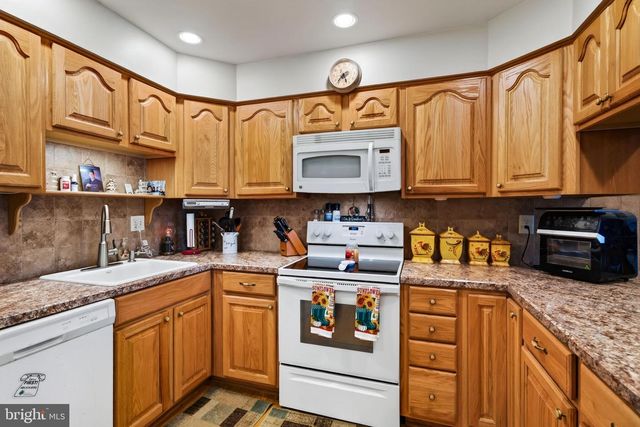25 PROVIDENCE FORGE RD, Royersford, PA 19468