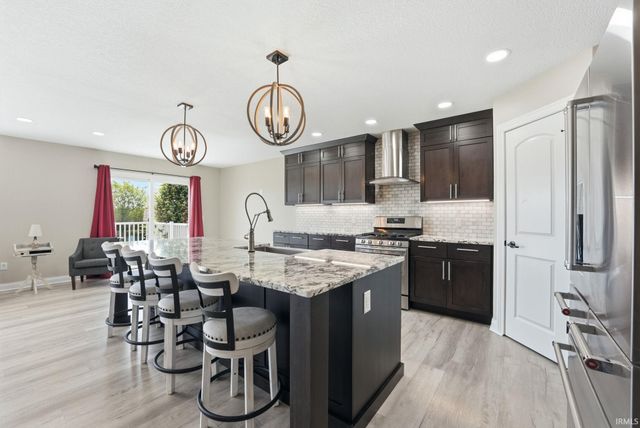 12063 Lower Huntington Road, Roanoke, IN 46783