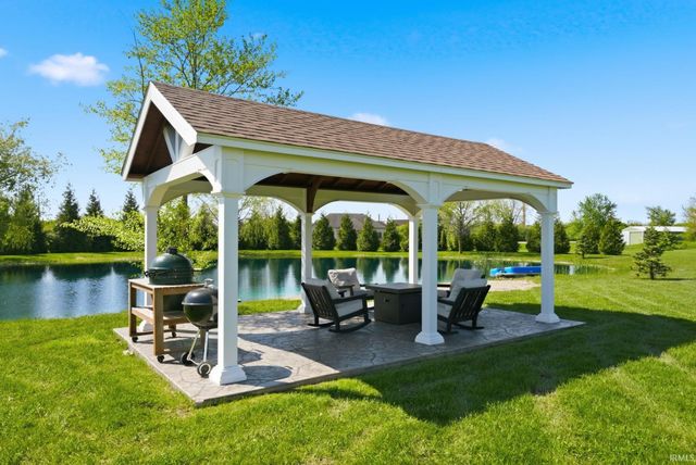 12063 Lower Huntington Road, Roanoke, IN 46783