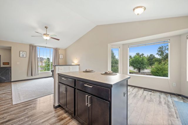 912 Sandalwood Cir, Augusta, KS 67010