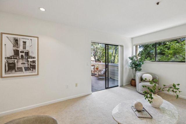 576 W Parr Avenue 32, Los Gatos, CA 95032