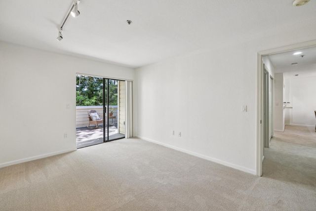 576 W Parr Avenue 32, Los Gatos, CA 95032