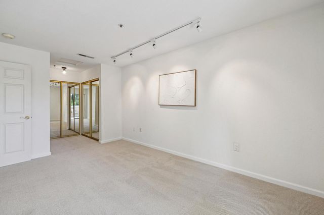 576 W Parr Avenue 32, Los Gatos, CA 95032