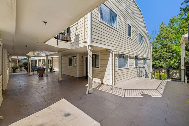 576 W Parr Avenue 32, Los Gatos, CA 95032