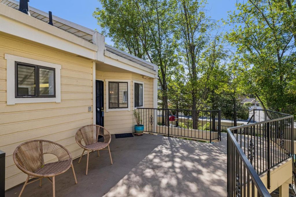 576 W Parr Avenue 32, Los Gatos, CA 95032