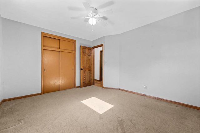 W238N6498 Elmwood AVENUE, Sussex, WI 53089