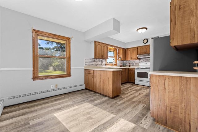 W238N6498 Elmwood AVENUE, Sussex, WI 53089
