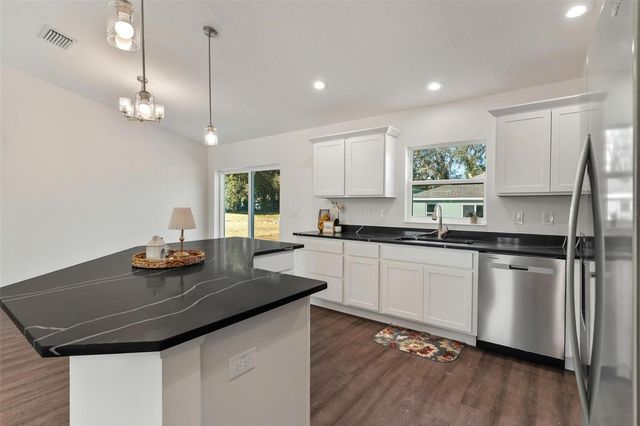 2008 HOLLYWOOD, Leesburg, FL 34748