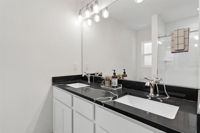 2008 HOLLYWOOD, Leesburg, FL 34748