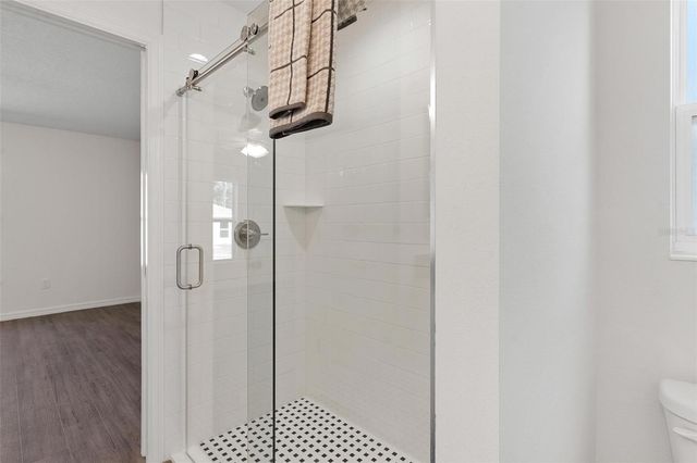 2008 HOLLYWOOD, Leesburg, FL 34748