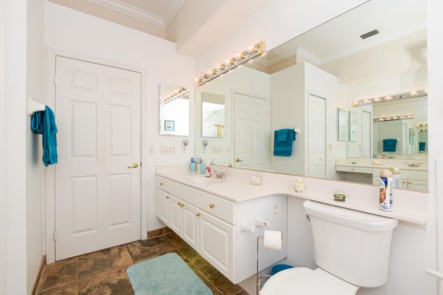 587 NW Lambrusco Drive, Port St. Lucie, Port St Lucie, FL 34986