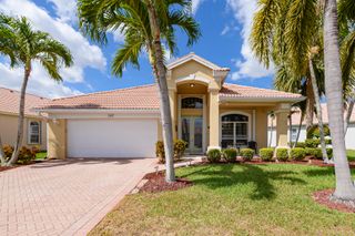 587 NW Lambrusco Drive, Port St. Lucie, Port St Lucie, FL 34986
