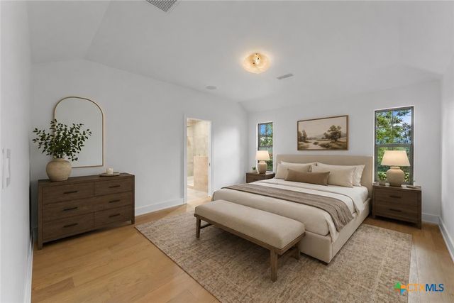 406 Ancient Oaks Drive, Marble Falls, TX 78654