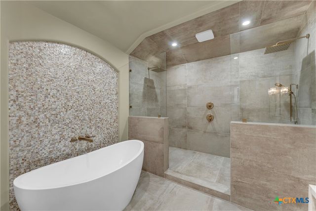 406 Ancient Oaks Drive, Marble Falls, TX 78654