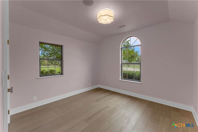 406 Ancient Oaks Drive, Marble Falls, TX 78654
