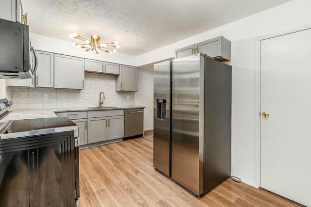 694 Keys View Court, 78, Columbus, OH 43085