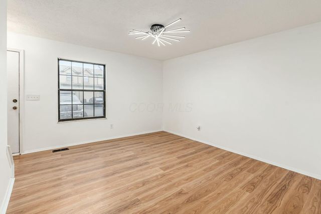 694 Keys View Court, 78, Columbus, OH 43085