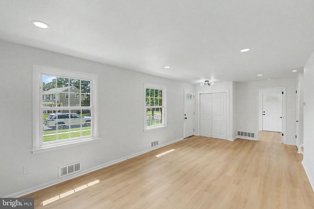 232 WINDING WAY RD, STRATFORD, NJ 08084 — photo 4