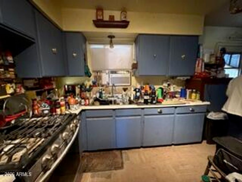 Image 4 of property listing at 401 5TH Avenue, Buckeye, AZ 85326