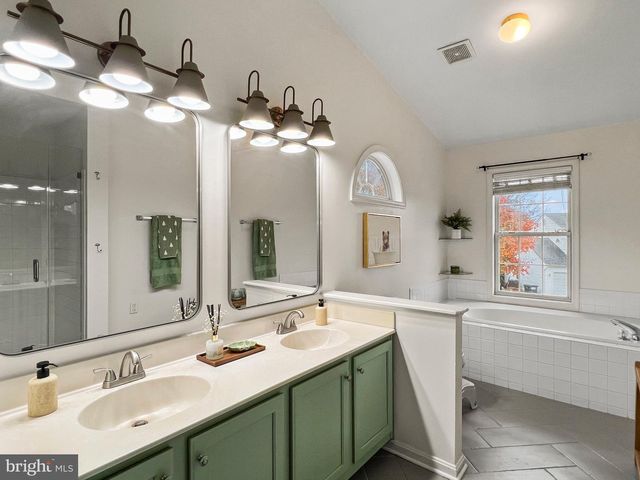 12 DOUG CT, Stafford, VA 22554