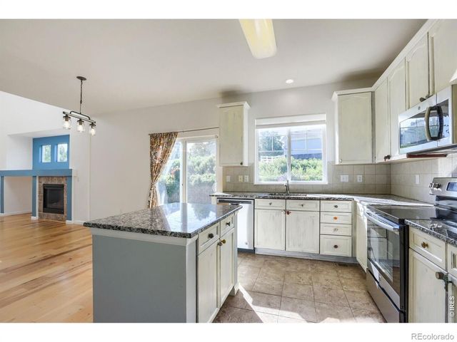 2049 Basalt Court, Loveland, CO 80538