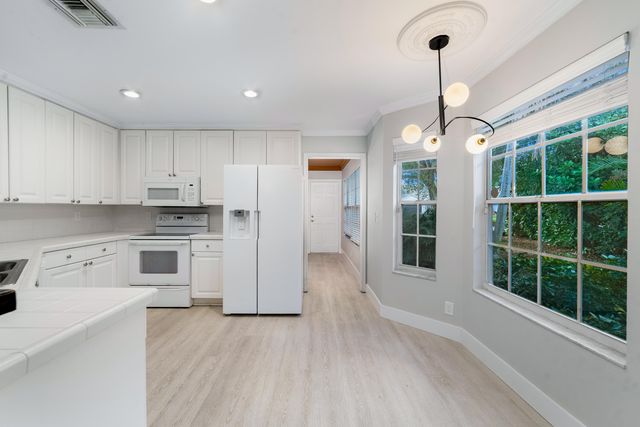 1148 Wild Cherry Lane, Wellington, FL 33414