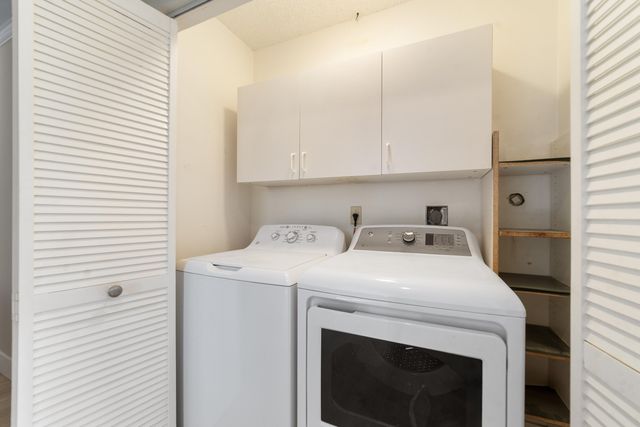 1148 Wild Cherry Lane, Wellington, FL 33414