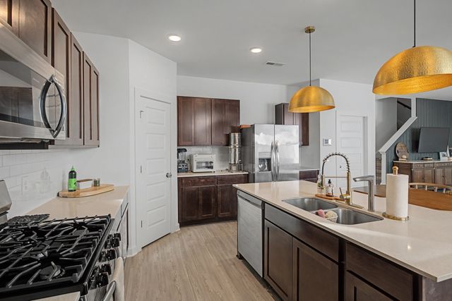 3063 Oscar Dr, White House, TN 37188