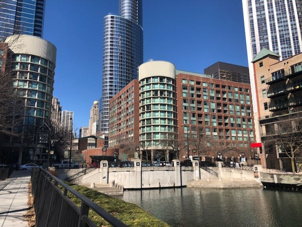 480 N MCCLURG Court 904, Chicago, IL 60611