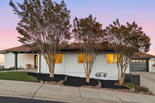 3291 Melendy Drive, San Carlos, CA 94070