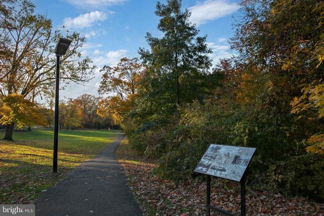 215 E ATLANTIC AVE, Haddon Heights, NJ 08035