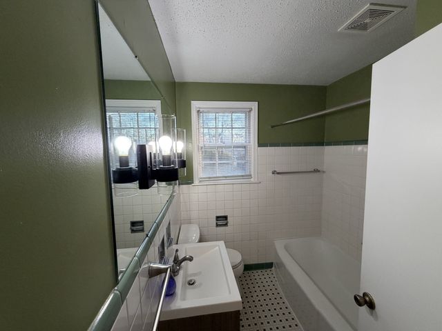 2313 Ingleside Dr, Nashville, TN 37214