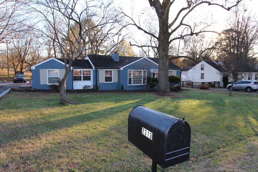 2313 Ingleside Dr, Nashville, TN 37214