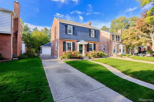 269 Ridgemont Road, Grosse Pointe Farms, MI 48236