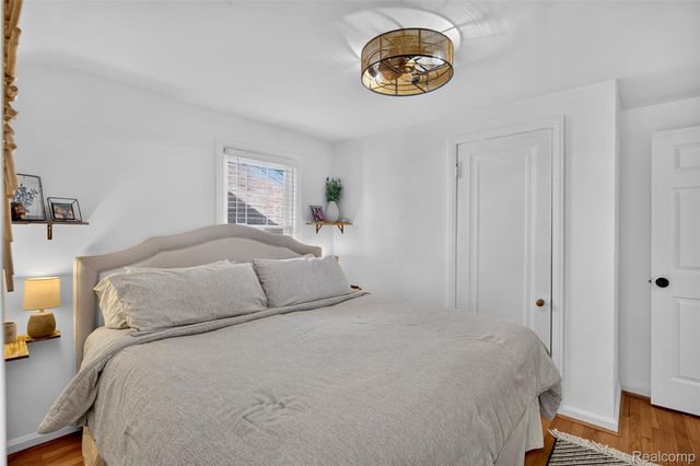 269 Ridgemont Road, Grosse Pointe Farms, MI 48236