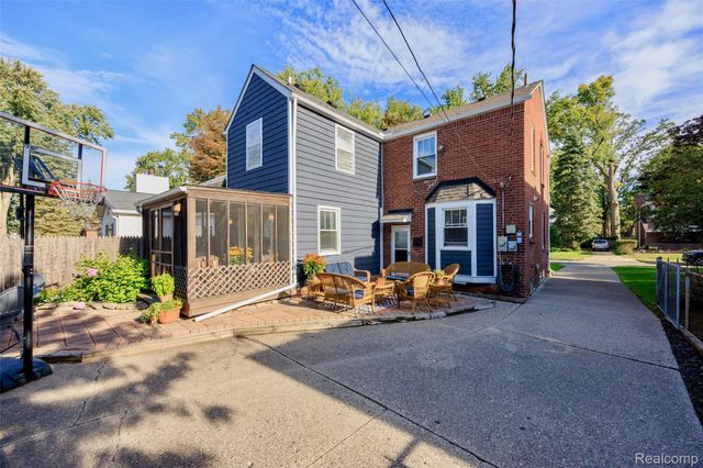 269 Ridgemont Road, Grosse Pointe Farms, MI 48236