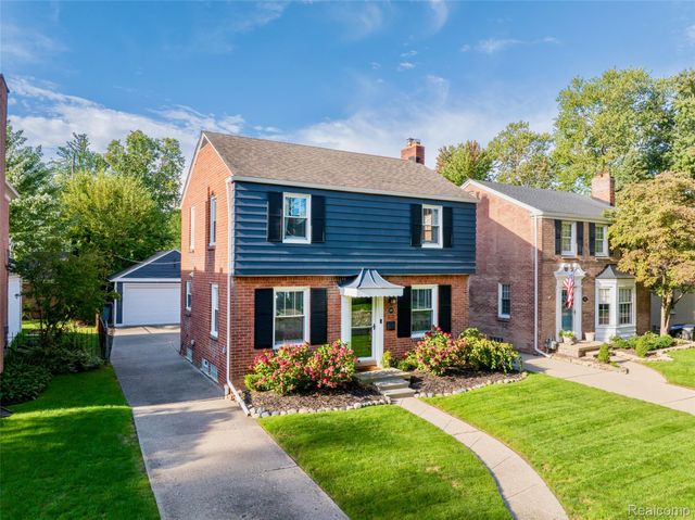269 Ridgemont Road, Grosse Pointe Farms, MI 48236