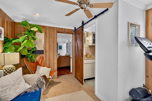 269 Ridgemont Road, Grosse Pointe Farms, MI 48236