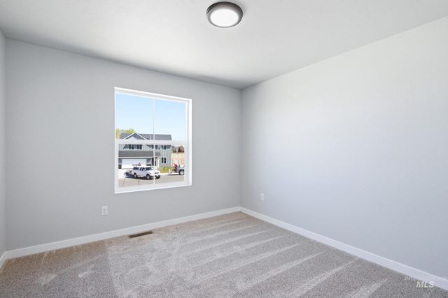 17155 N Swan Springs Pl, Nampa, ID 83687