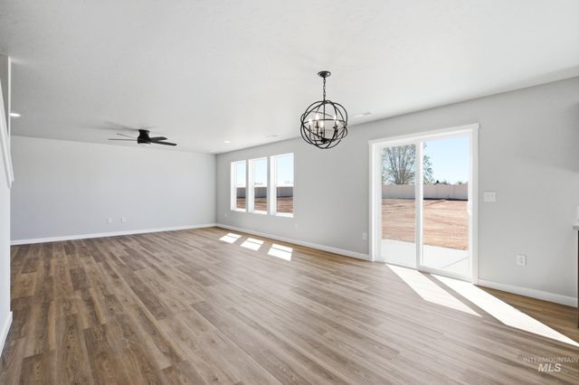 17155 N Swan Springs Pl, Nampa, ID 83687