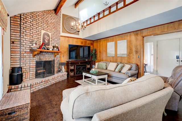 2005 Surrey Lane, Bossier City, LA 71111