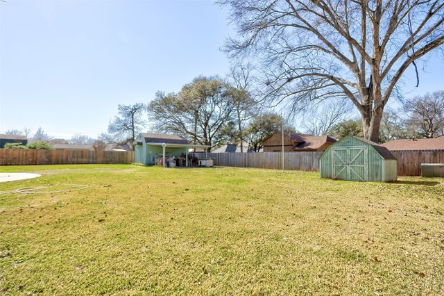 2005 Surrey Lane, Bossier City, LA 71111